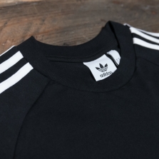 Adidas dv1560 deals