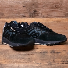 KARHU Legacy 96 F806056 Jet Black Stormy Weather